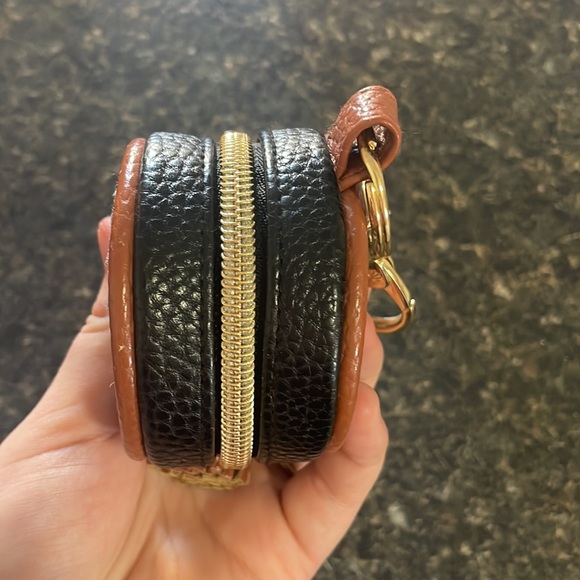 Itzy Ritzy Pacifier Holder - Picture 5 of 7